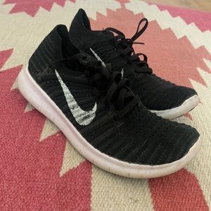 Nike Free RN flyknit sz 8